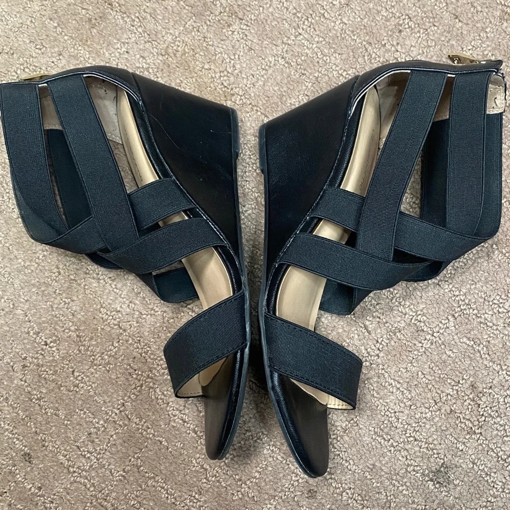 Black Strappy Wedge Size 6M Dress Sandals Summer Wedding Guest Career